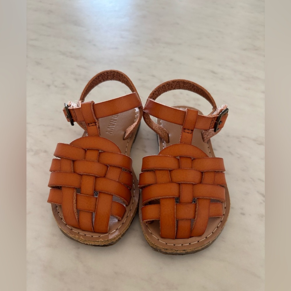 Old Navy Tan Leather Sandals